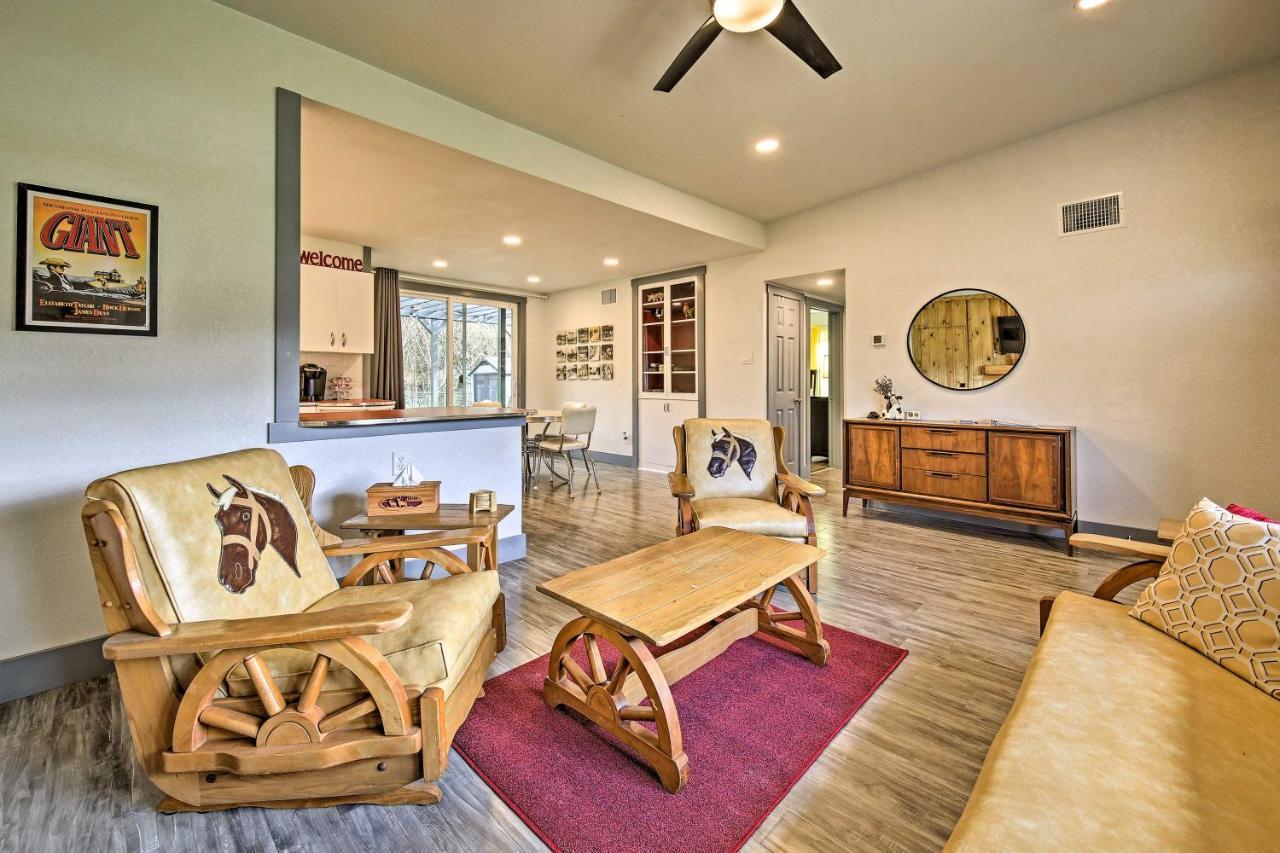Remodeled Retro Home With Deck, Walk To Main Street! Blanco Exterior foto